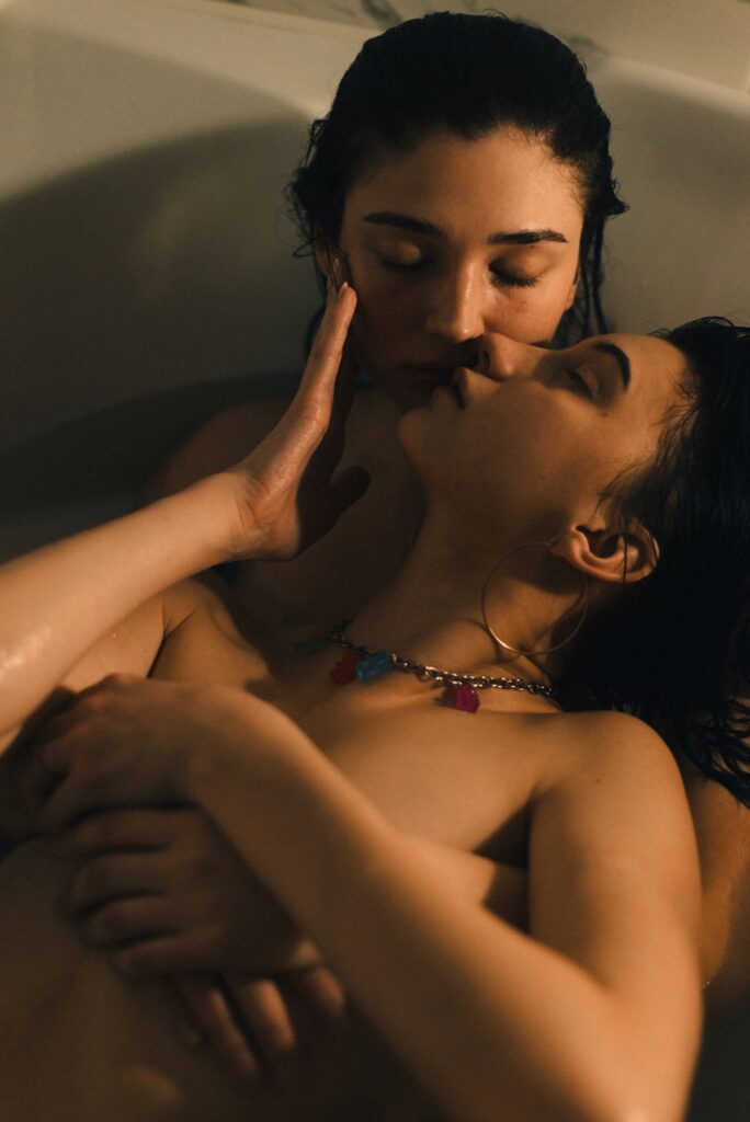 sexualite-couple-lesbien-xlovecam